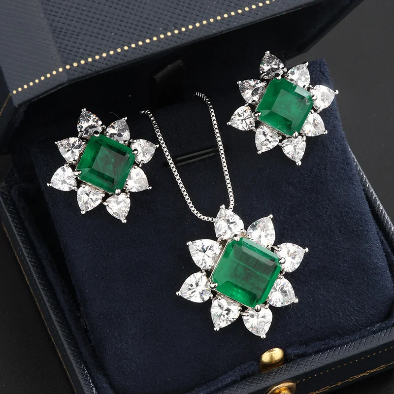 genuine Luxury brand real jewels jewelry imitation emerald color Earring Pendant three piece set high quality
genuine Luxury brand real jewels jewelry imitation emerald color Earring Pendant three piece set high quality