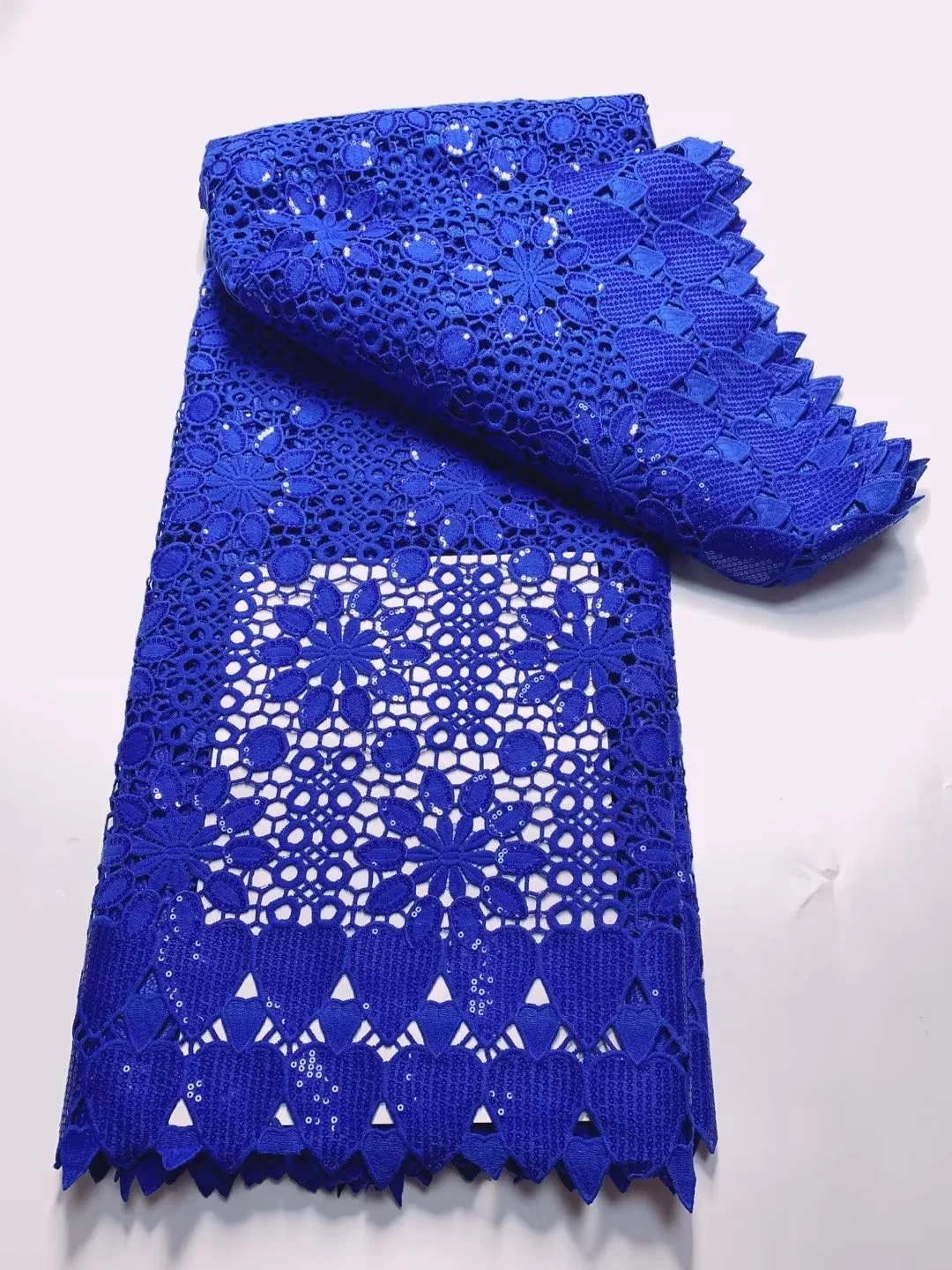 African Guipure Cord Lace Fabric 2022 High Quality royal blue Water Soluble Lace Fabric Embroidery for Wedding Dresses
African Guipure Cord Lace Fabric 2022 High Quality royal blue Water Soluble Lace Fabric Embroidery for Wedding Dresses