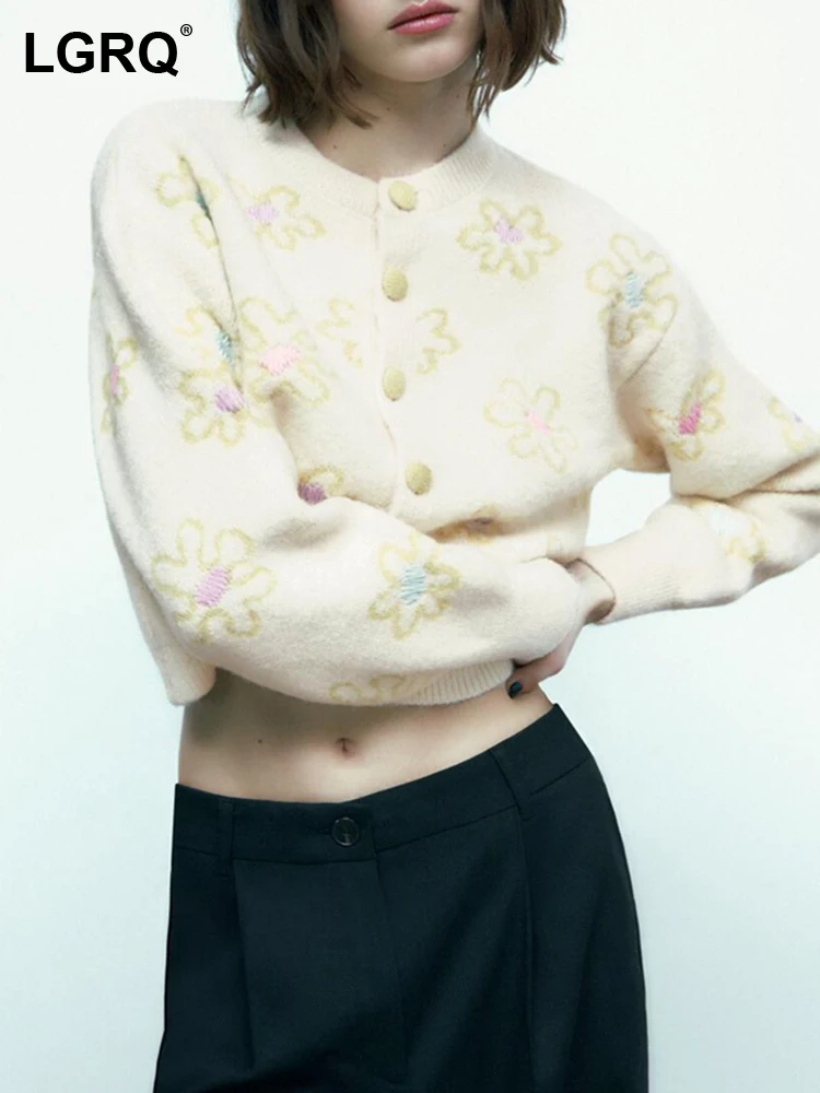 LGRQ 2023 Autumn Winter Elegant Luxury Niche Design Women's Sweater Fashion Single Buttoned Knit Cardigan Female Winter 19F1923
LGRQ 2023 Autumn Winter Elegant Luxury Niche Design Women's Sweater Fashion Single Buttoned Knit Cardigan Female Winter 19F1923
