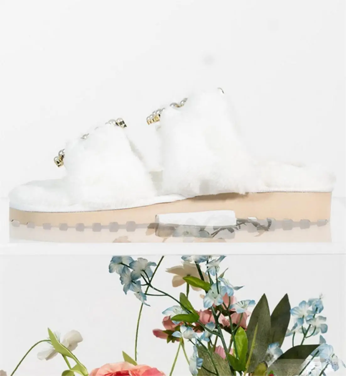 Fashion Latest Wool Mop Flat-bottomed Crystal Pink White Slippers Autumn and Winter Super Versatile Warm Bottom Women Shoes
Fashion Latest Wool Mop Flat-bottomed Crystal Pink White Slippers Autumn and Winter Super Versatile Warm Bottom Women Shoes