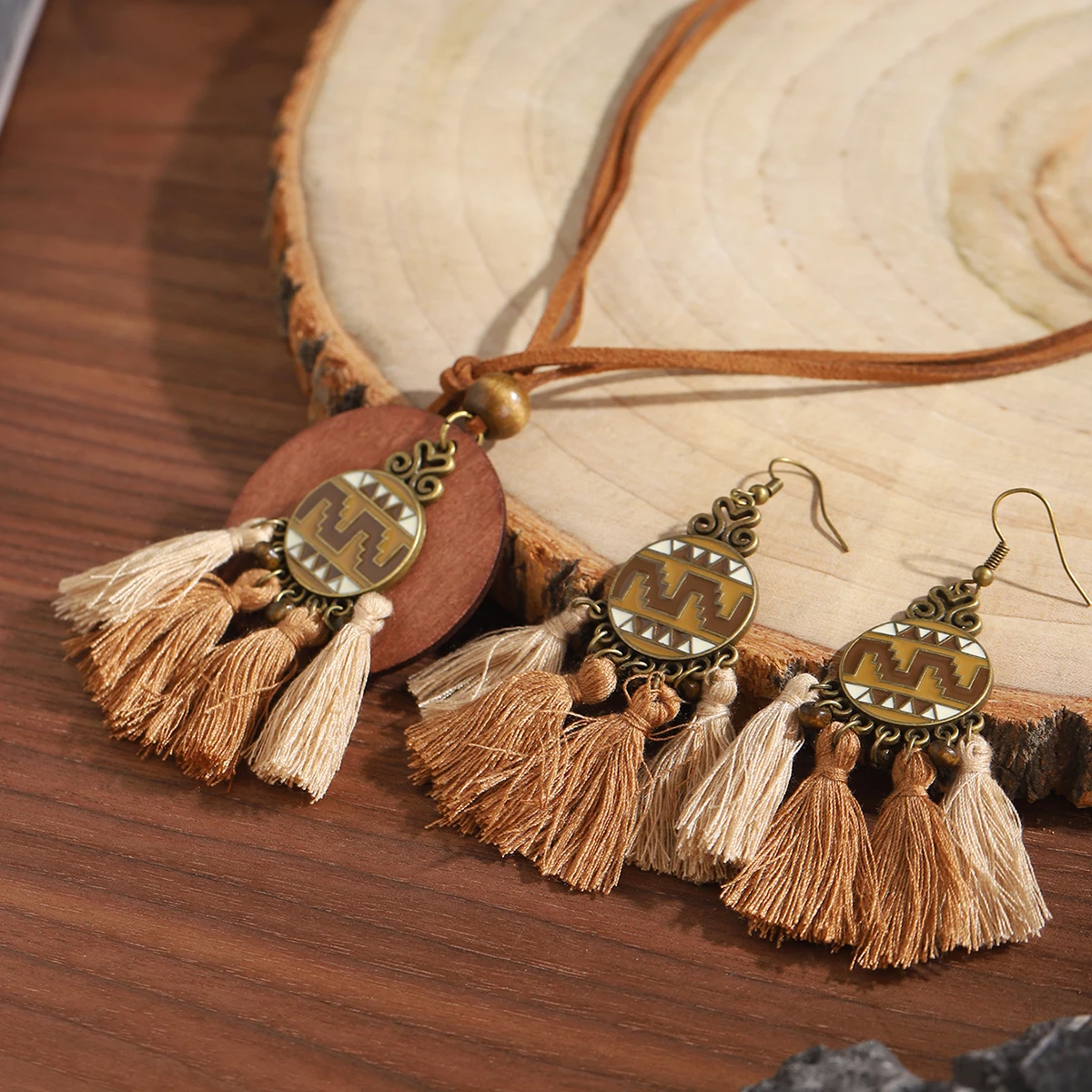 Bohemia Retro Tassel Earring Necklace Set For Women Colorful Cloth Long Tassel Gypsy Ethnic Geometric Jewelry Sets 2023 New
Bohemia Retro Tassel Earring Necklace Set For Women Colorful Cloth Long Tassel Gypsy Ethnic Geometric Jewelry Sets 2023 New