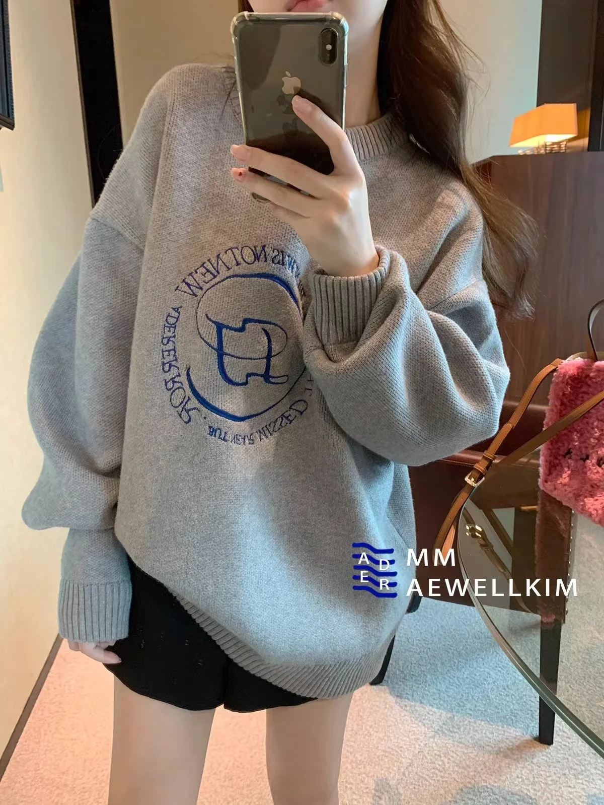 Ader error Korean high quality knitted sweater for men and women in autumn and winter new loose lovers pullover knitted top
Ader error Korean high quality knitted sweater for men and women in autumn and winter new loose lovers pullover knitted top