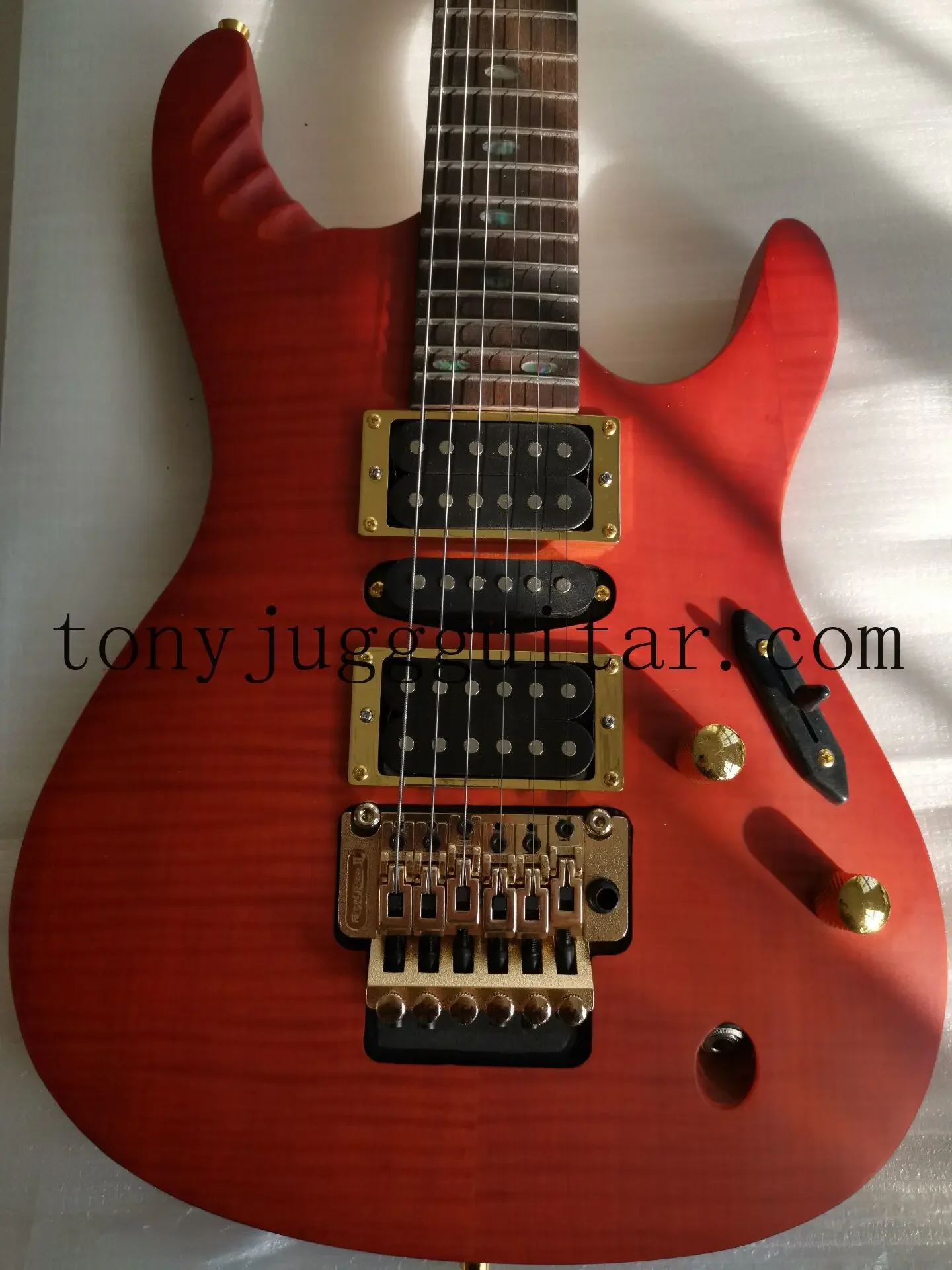 

Herman Li EGEN18 Flame Maple Top Dragon Blood Electric Guitar Floyd Rose Tremolo Bridge, Abalone Oval Inlay, HSH Pickups,