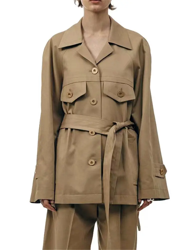 Женская однотонная ветровка с отложным воротником, однобортная повседневная куртка на шнуровке с длинным рукавом
Женская однотонная ветровка с отложным воротником, однобортная повседневная куртка на шнуровке с длинным рукавом