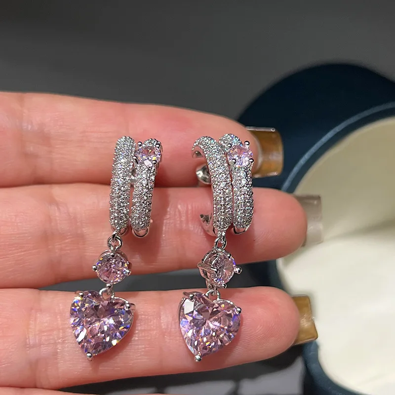 2023 Women Light pink translucent heart shaped zirconium stone female sweet earrings 
2023 Women Light pink translucent heart shaped zirconium stone female sweet earrings