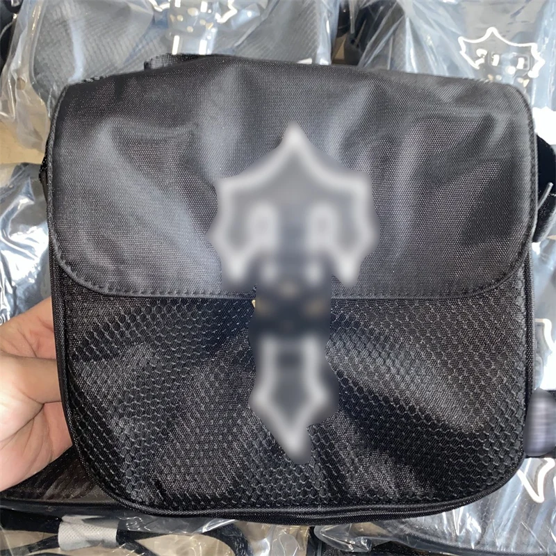 Hot Selling Handbag Four Season Fashion Single Shoulder Men and Women Couple T Letter Trend Wallet Top Quality Durable Bag New
Hot Selling Handbag Four Season Fashion Single Shoulder Men and Women Couple T Letter Trend Wallet Top Quality Durable Bag New