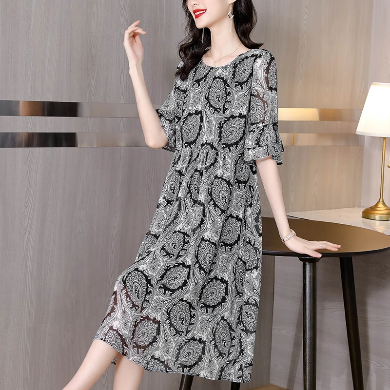 2023 Summer Silk Chiffon Printed Dress Women's Loose Size Fashion Slim A-line Dress French Retro Floral Dress Knee Length Gown
2023 Summer Silk Chiffon Printed Dress Women's Loose Size Fashion Slim A-line Dress French Retro Floral Dress Knee Length Gown