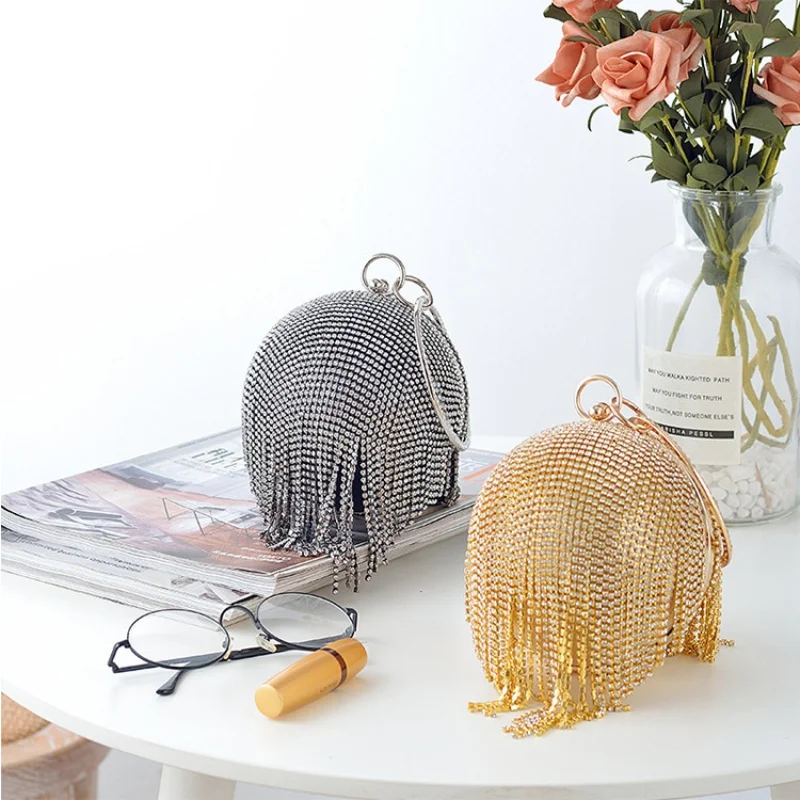 Rhinestone Tassel Dinner Hand Golden Ball Evening Dress Banquet Hand-Held Evening Clutch Bag
Rhinestone Tassel Dinner Hand Golden Ball Evening Dress Banquet Hand-Held Evening Clutch Bag