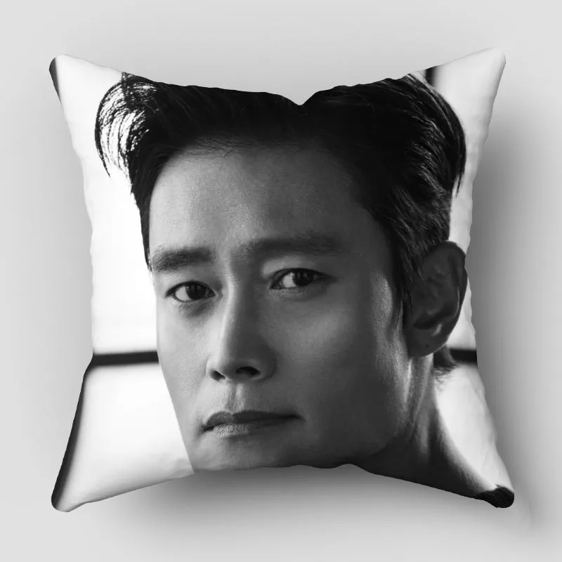 Декоративная наволочка Musife Lee Byung Hun Art Square
Декоративная наволочка Musife Lee Byung Hun Art Square