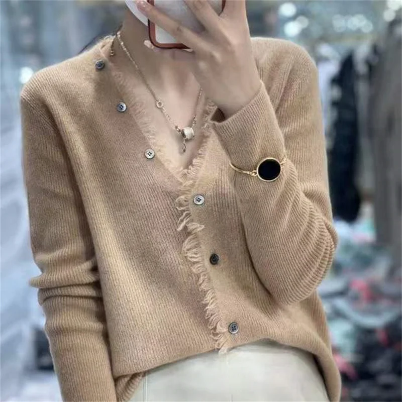 

2023 Fashion Tassel V-Neck Worsted Knitted Cardigan Women's Spring And Spring Korean Version Slim Fitting Top Loose Sweater Coat