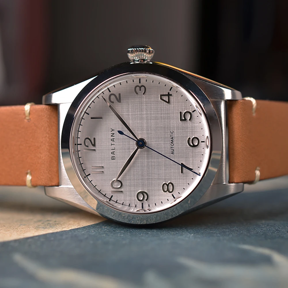 Baltany Dress Watch Automatic 36mm Men's Mechanical Watch Military Vintage Bubbleback Watches NH38 Movement Clocks Custom Logo
Baltany Dress Watch Automatic 36mm Men's Mechanical Watch Military Vintage Bubbleback Watches NH38 Movement Clocks Custom Logo