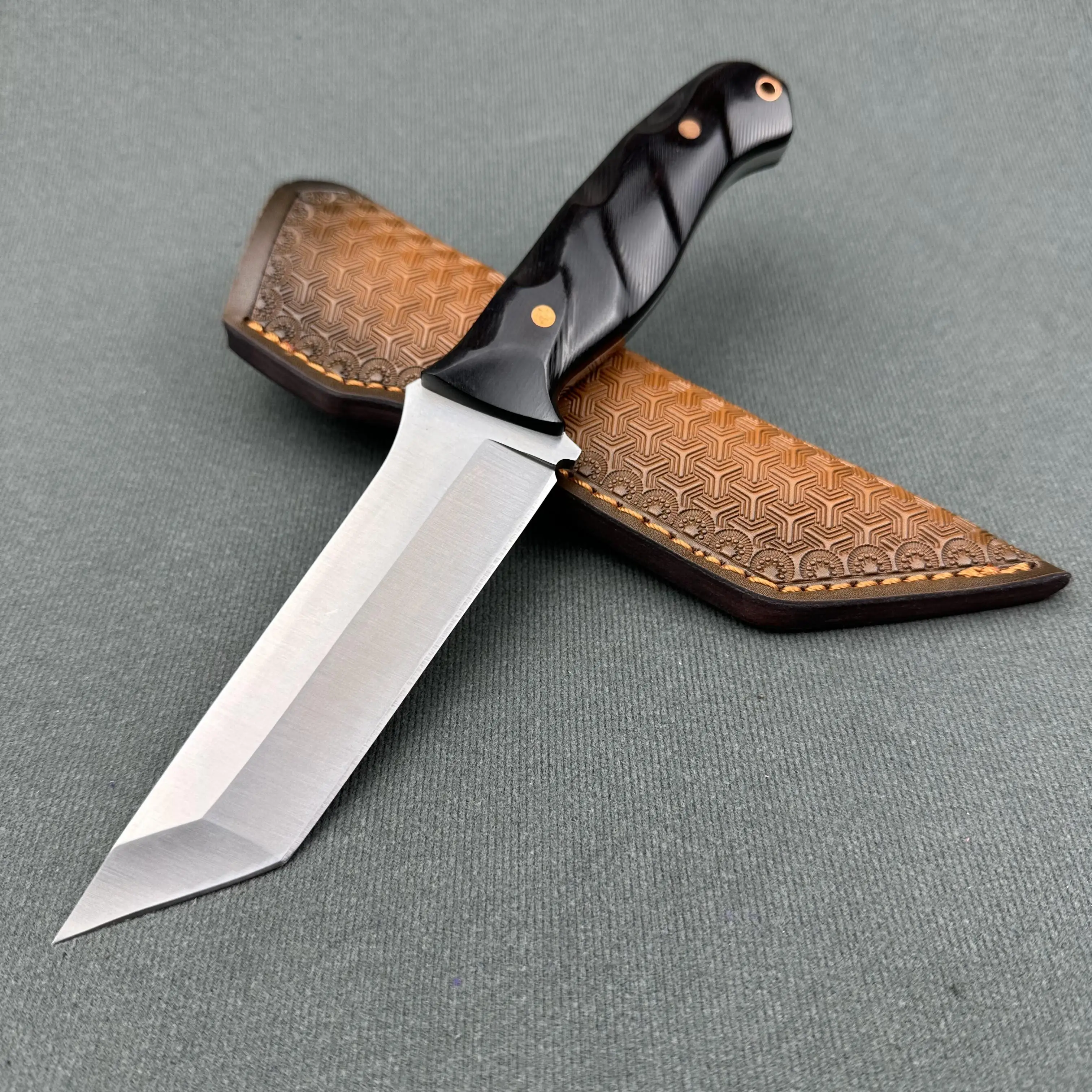 9CR18MOV Steel Bowie Knife 100% Handmade,Full Tang Fantastic Ebony Handle Leather Sheath,Outdoor Hunting, Bushcraft & Camping
9CR18MOV Steel Bowie Knife 100% Handmade,Full Tang Fantastic Ebony Handle Leather Sheath,Outdoor Hunting, Bushcraft & Camping