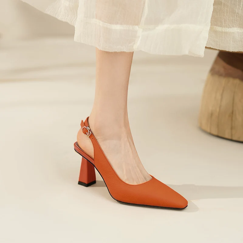 French Style Slingbacks Women Sandals Cow Leather Slip-on Pointed Toe Women Summer Shoes Concise Med Heels Ladies Wedding Shoes
French Style Slingbacks Women Sandals Cow Leather Slip-on Pointed Toe Women Summer Shoes Concise Med Heels Ladies Wedding Shoes