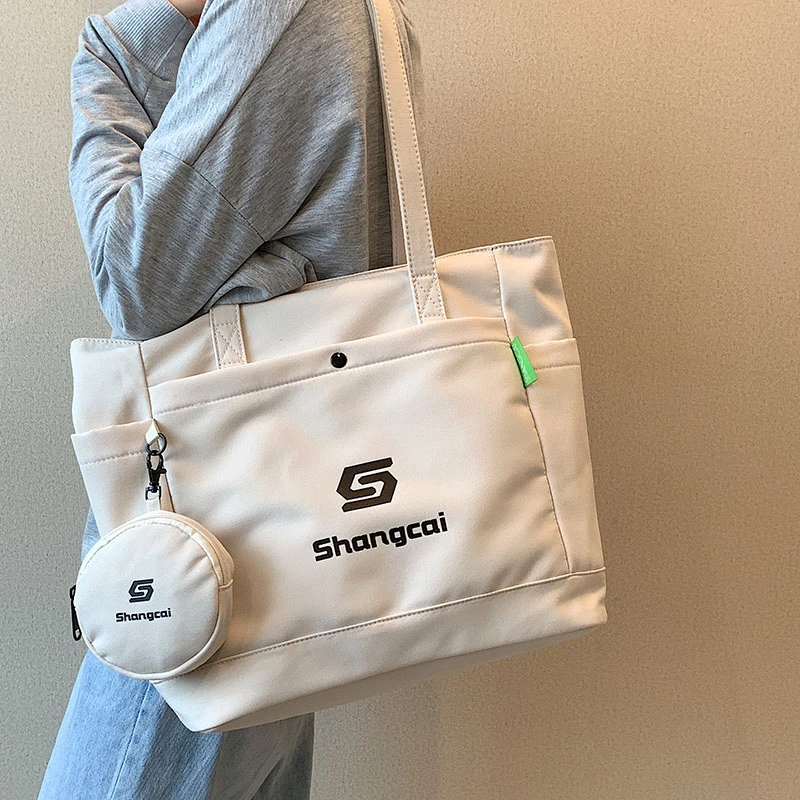 2021 Designer Bow Knot Women's Shoulder Bag Brand Handbag and Purse Casual Lunch Box Bag Luxury Nylon Crossbody Bag Female Totes
2021 Designer Bow Knot Women's Shoulder Bag Brand Handbag and Purse Casual Lunch Box Bag Luxury Nylon Crossbody Bag Female Totes