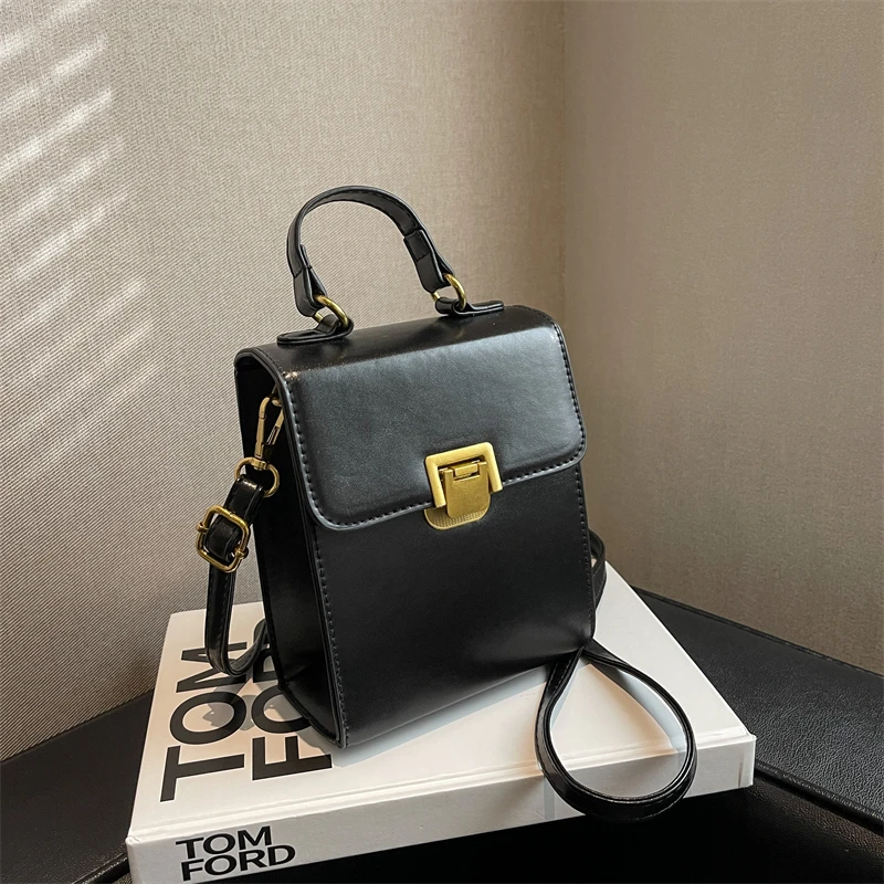 Vintage women's bag Solid color square handbag and purse Flap one shoulder bag Fashion messenger bag Mobile phone bags for women
Vintage women's bag Solid color square handbag and purse Flap one shoulder bag Fashion messenger bag Mobile phone bags for women