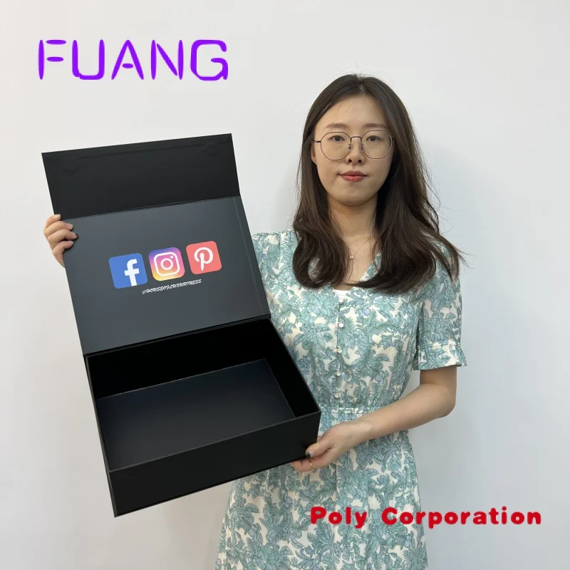 Black Wholesale Custom Logo Premium Luxury Cardboard Paper Gift Wig Hair Extension Magnetic Packagpacking box for small business
Black Wholesale Custom Logo Premium Luxury Cardboard Paper Gift Wig Hair Extension Magnetic Packagpacking box for small business