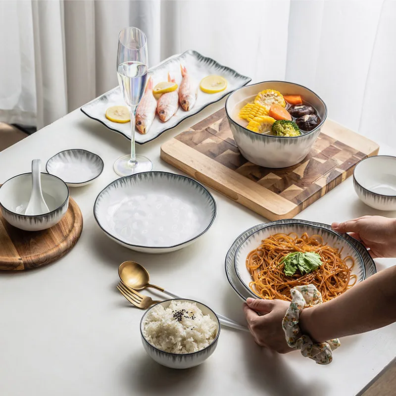 

Набор японских тарелок, домашняя посуда, тарелка с одной чашей для супа, миска для риса, столовая тарелка, ложка для супа, набор комбинирован...