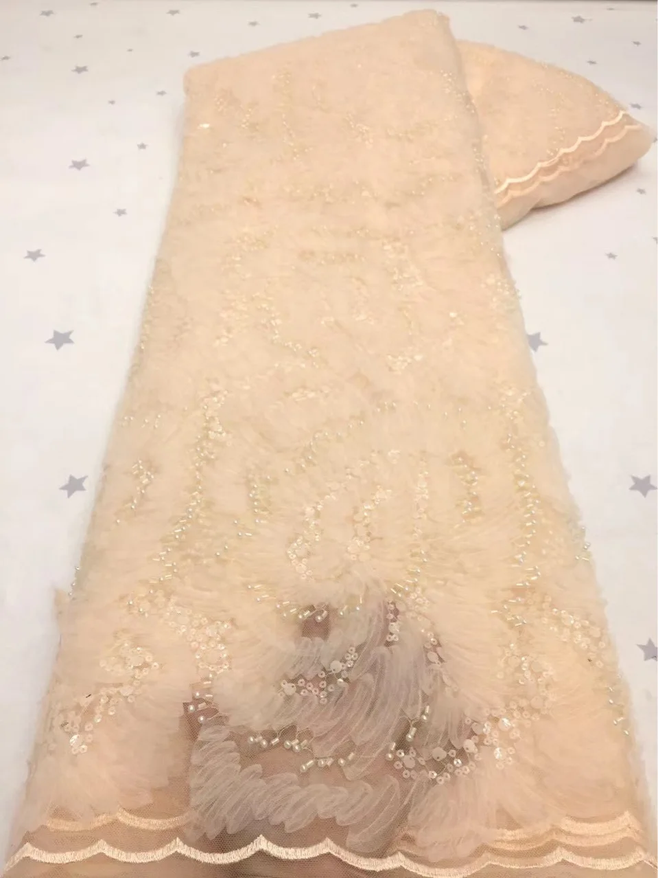 African Handmade Lace Fabric Tissu Heavy Beaded Lace Fabric Luxury French Mesh Lace Fabric Fashion Dress for Bridal Materials
African Handmade Lace Fabric Tissu Heavy Beaded Lace Fabric Luxury French Mesh Lace Fabric Fashion Dress for Bridal Materials
