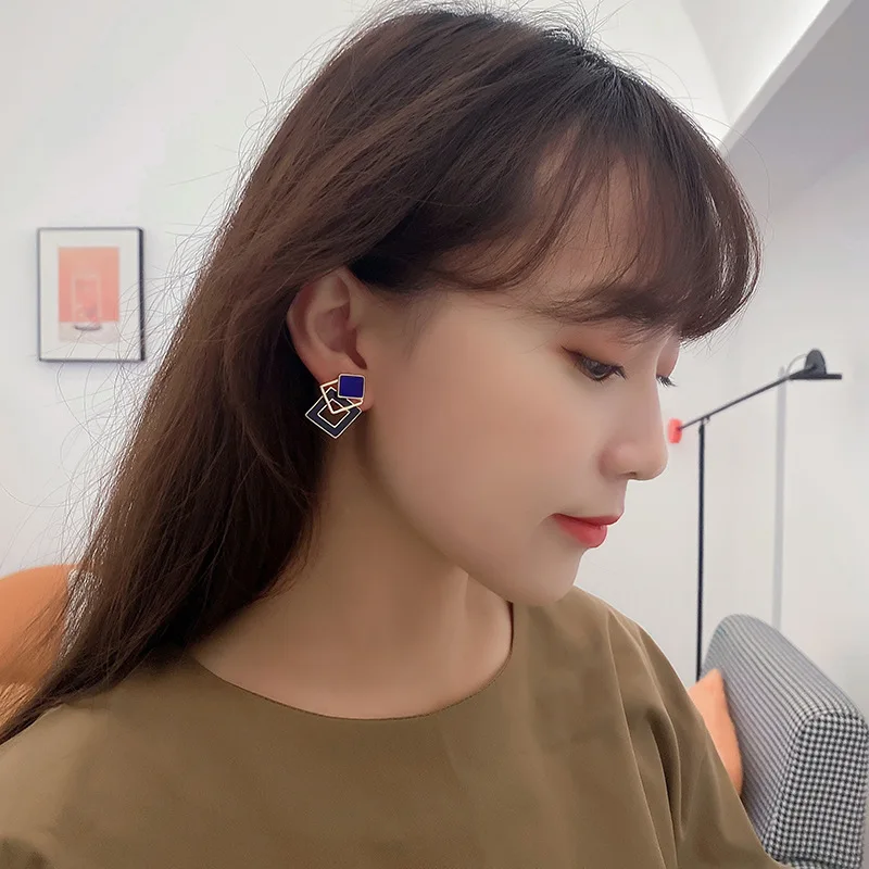 S925 Silver Needle Korean Simple Temperamental Geometric Square Ear Studs Fresh Sweet Girl Fashion Earrings Jewelry for Women
S925 Silver Needle Korean Simple Temperamental Geometric Square Ear Studs Fresh Sweet Girl Fashion Earrings Jewelry for Women