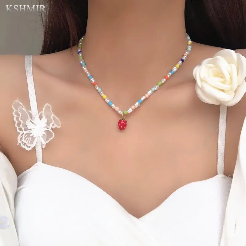 Personality sweet summer fresh strawberry pendant necklace temperament trendy color hand-beaded necklace
Personality sweet summer fresh strawberry pendant necklace temperament trendy color hand-beaded necklace