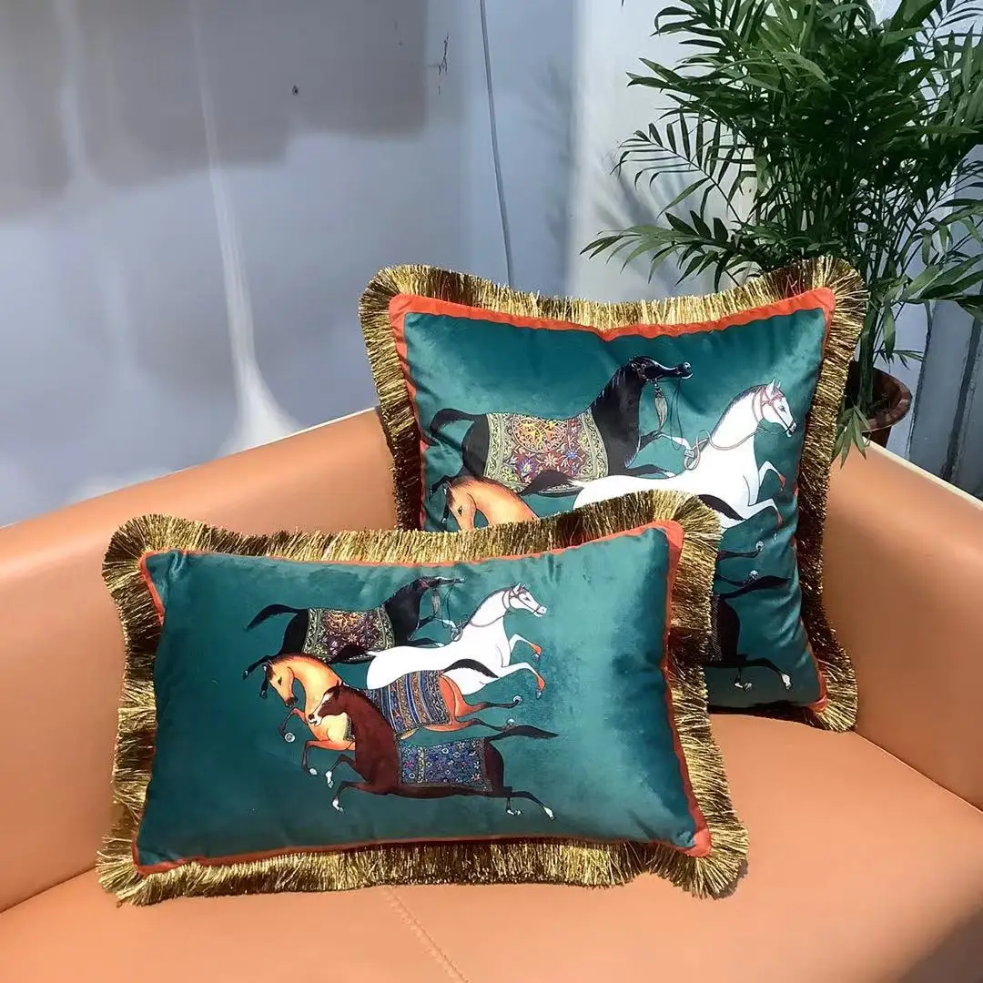 Luxury Horse Pillowcase Living Room Sofa Decoration Retro Tassel Square Double-sided Waist Cushion Cover
Luxury Horse Pillowcase Living Room Sofa Decoration Retro Tassel Square Double-sided Waist Cushion Cover
