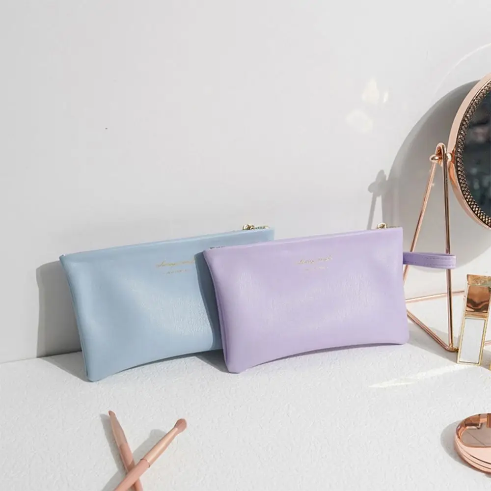 Wallets PU Leather Lipsticks Bag Glasses Bag Letter Zipper Makeup Bag Women Cosmetic Bag Toiletry Bag Korean Coin Purse
Wallets PU Leather Lipsticks Bag Glasses Bag Letter Zipper Makeup Bag Women Cosmetic Bag Toiletry Bag Korean Coin Purse