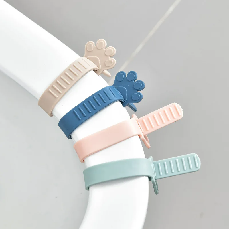 1pc Plastic Anti-dirty Toilet Lifter Sanitary Closestool Seat Cover Lid Handle Sticker Lifting Device Home Bathroom Accessories
1pc Plastic Anti-dirty Toilet Lifter Sanitary Closestool Seat Cover Lid Handle Sticker Lifting Device Home Bathroom Accessories