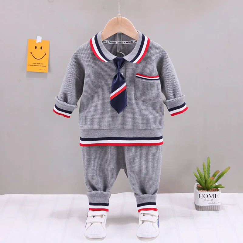Autumn 2022 New Boys and Girls Lapel Long-Sleeved Tie T-shirt Tops+Sport Pants Two-piece Baby Clothes 1-5T Toddler Spring Suit
Autumn 2022 New Boys and Girls Lapel Long-Sleeved Tie T-shirt Tops+Sport Pants Two-piece Baby Clothes 1-5T Toddler Spring Suit