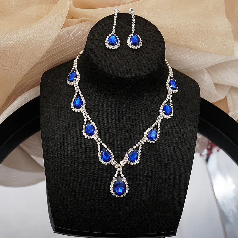 Royal Blue Crystal Bridal Jewelry Set Rhinestone Personality Necklace Necklace Earrings Ladies Wedding Jewelry Set
Royal Blue Crystal Bridal Jewelry Set Rhinestone Personality Necklace Necklace Earrings Ladies Wedding Jewelry Set
