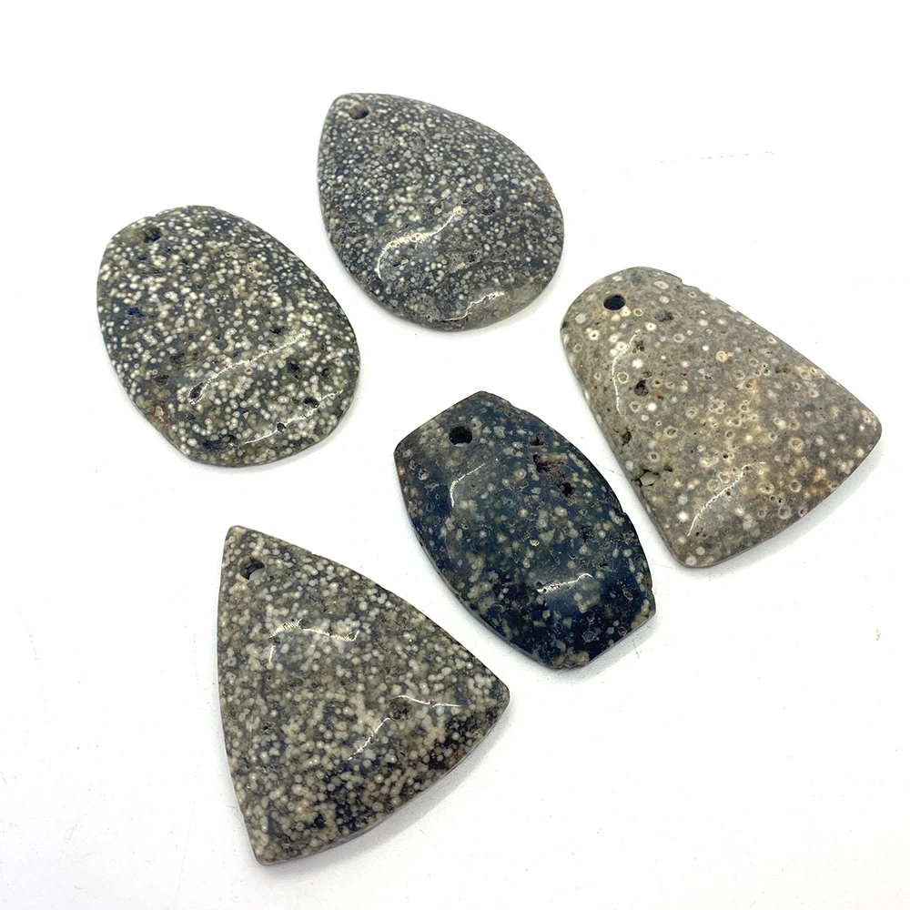 5pcs Natural Fashion Classic Quartz Pendant Love Heart Geometric Agate Charm for DIY Necklace Jewelry Making Accessories
5pcs Natural Fashion Classic Quartz Pendant Love Heart Geometric Agate Charm for DIY Necklace Jewelry Making Accessories