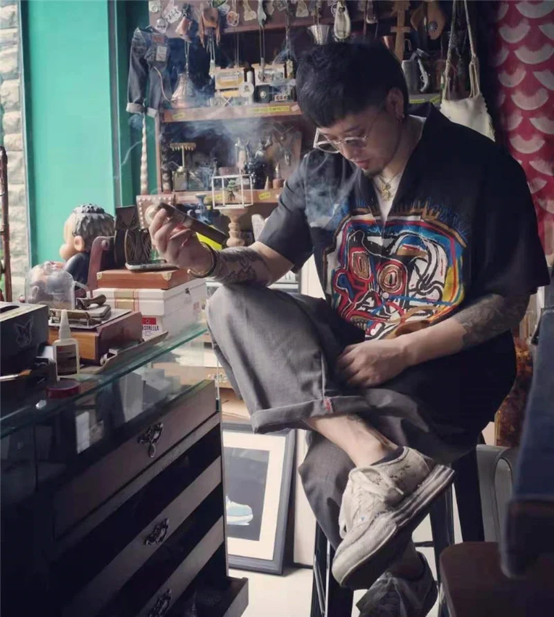 Футболка унисекс, с рисунком хавайской Марии 
Футболка унисекс, с рисунком хавайской Марии