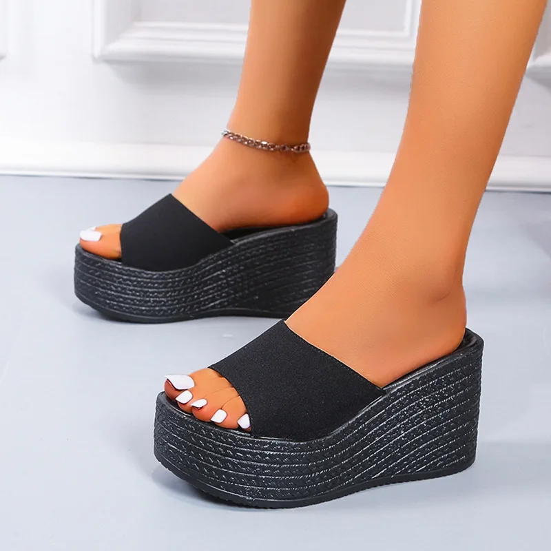 Fashion Large Size Sandals Women 2022 New Casual Imitation Leather Retro Fish Mouth Summer Cool Slippers Shoes for Women
Fashion Large Size Sandals Women 2022 New Casual Imitation Leather Retro Fish Mouth Summer Cool Slippers Shoes for Women