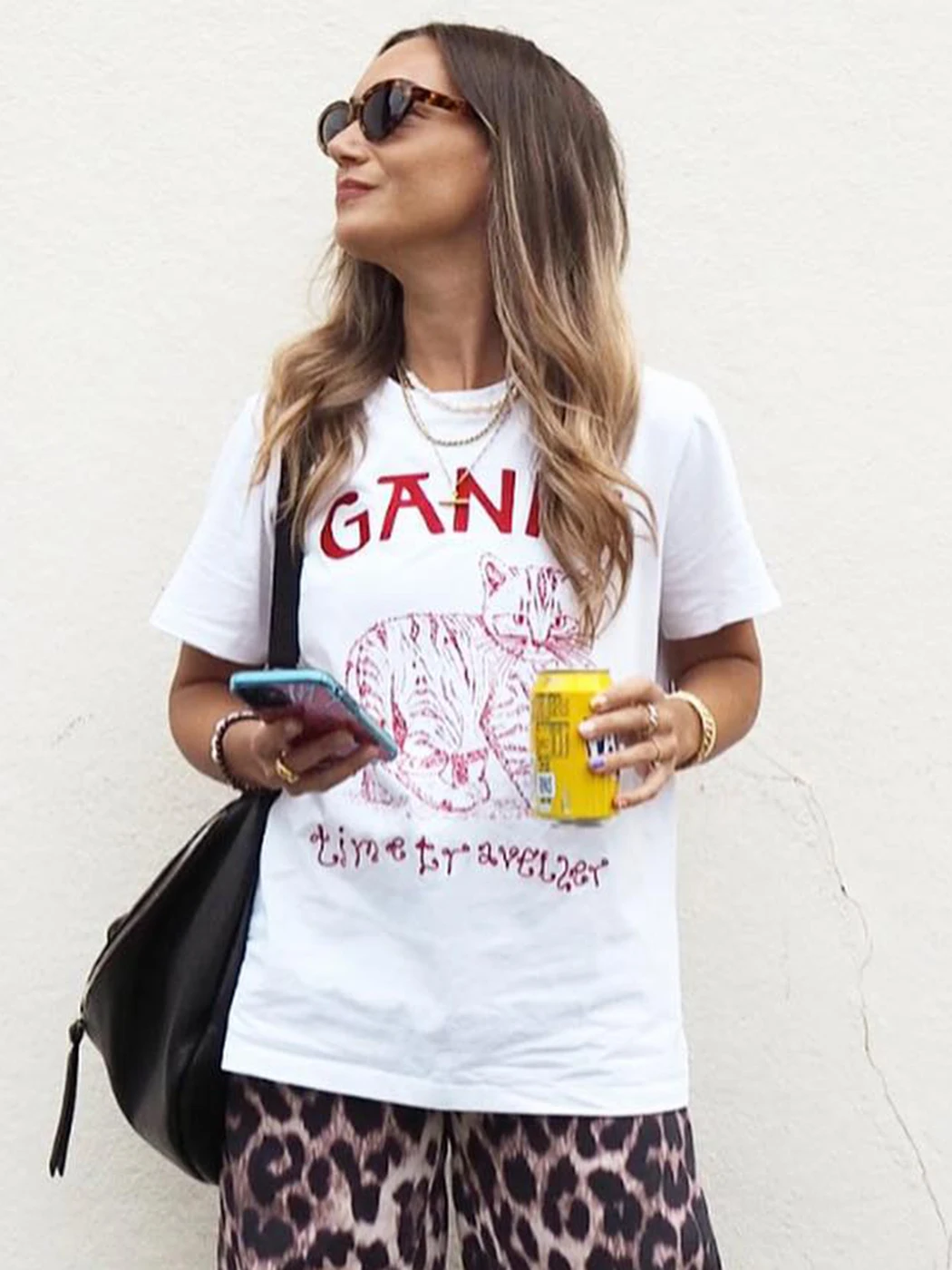 Cat Graphic T-Shirt Women Cotton Short Sleeve Fashion Tee Shirt T-Shirts Casual Tees Tops Streetwear Female Summer Clothing 2023
Cat Graphic T-Shirt Women Cotton Short Sleeve Fashion Tee Shirt T-Shirts Casual Tees Tops Streetwear Female Summer Clothing 2023
