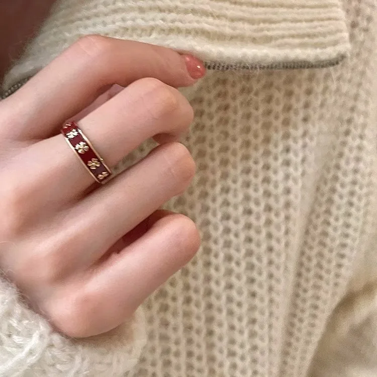 Drip glaze lucky grass open ring female niche design 2023 new tide light luxury personality fashion index finger ring
Drip glaze lucky grass open ring female niche design 2023 new tide light luxury personality fashion index finger ring