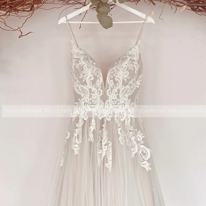 Свадебное платье в стиле бохо с вышивкой, украшенное бусинами, на бретелях-спагетти, без подкладки, искусственная свадебная одежда
Свадебное платье в стиле бохо с вышивкой, украшенное бусинами, на бретелях-спагетти, без подкладки, искусственная свадебная одежда