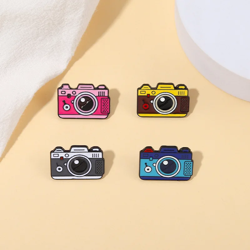 Creative Candy Color Camera Metal Brooch Backpack Accessory Cartoon Vintage Camera Lapel Badge Kids Hat Accessories Jewelry Gift
Creative Candy Color Camera Metal Brooch Backpack Accessory Cartoon Vintage Camera Lapel Badge Kids Hat Accessories Jewelry Gift