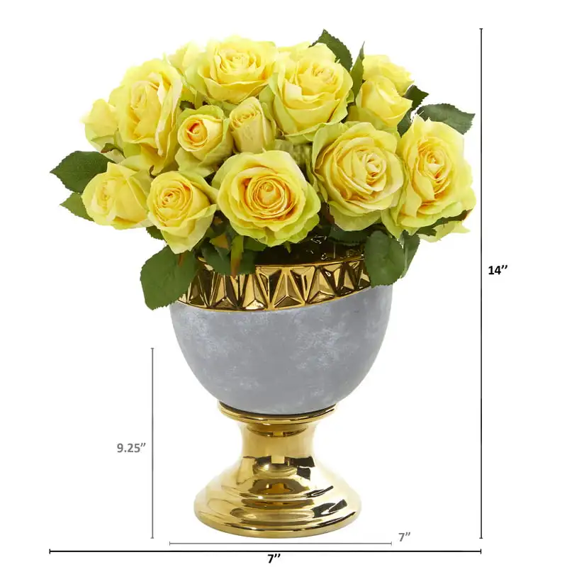 Artificial Arrangement in Urn with Gold Trimming
Artificial Arrangement in Urn with Gold Trimming