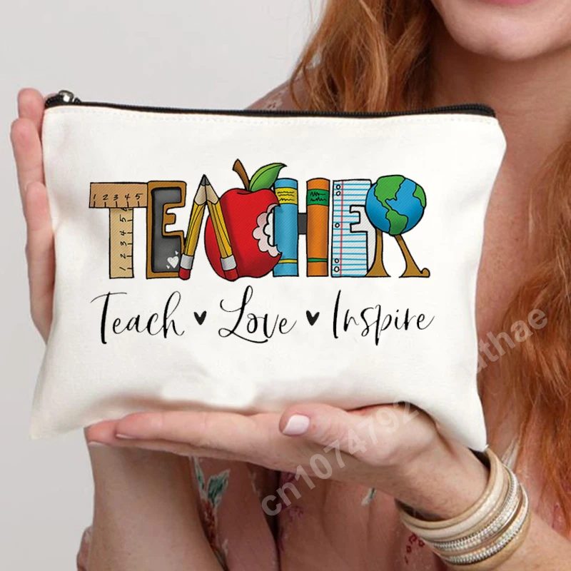 Letters Print Women's Makeup Bag for Travel School Outdoors Cosmetic Bag Coin Lipstick Wallet Portable Organizer Teachers Gifts
Letters Print Women's Makeup Bag for Travel School Outdoors Cosmetic Bag Coin Lipstick Wallet Portable Organizer Teachers Gifts
