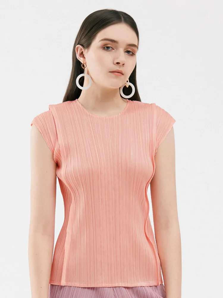 New 2022 Summer Fashion Tops O Neck Short Sleeve Solid Color Temperament Simple Elasticity Pleated T-shirt Women
New 2022 Summer Fashion Tops O Neck Short Sleeve Solid Color Temperament Simple Elasticity Pleated T-shirt Women