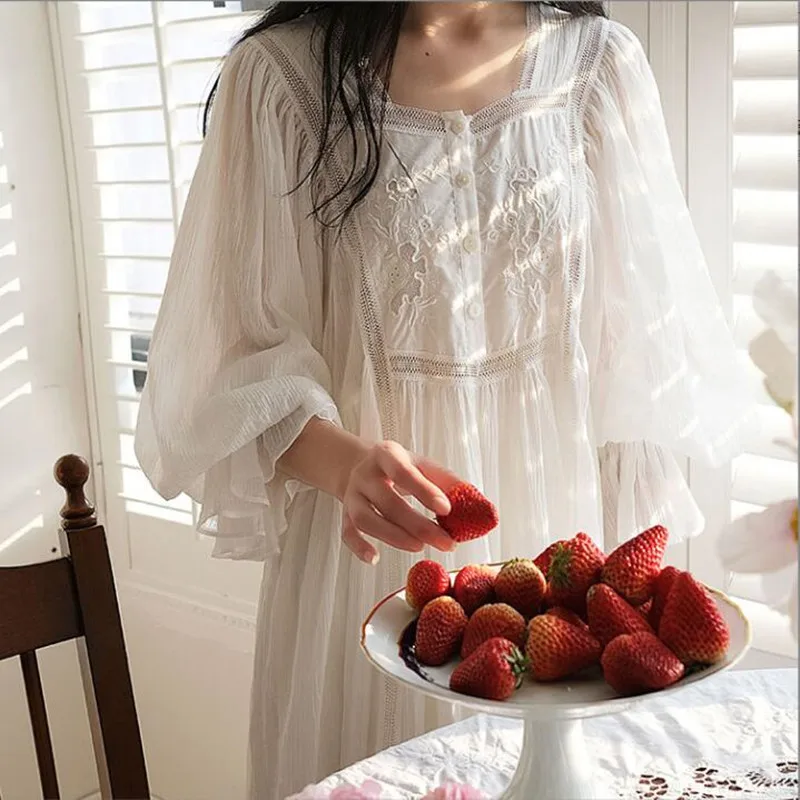 Style Nightdress Lace Nightie Long Long Loose Sleeve Palace Korea Square Nightgown Collar Princess Embroidery Ankle-Length Sweet
Style Nightdress Lace Nightie Long Long Loose Sleeve Palace Korea Square Nightgown Collar Princess Embroidery Ankle-Length Sweet