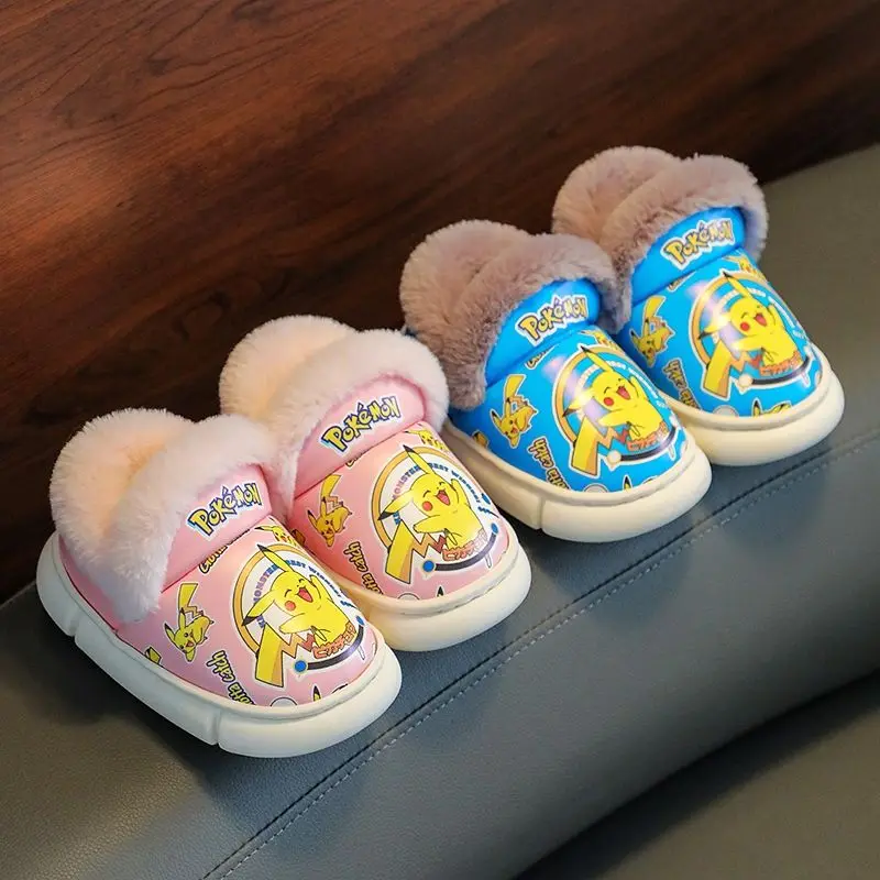 Kawaii Покемон Пикачу мультфильм Аниме периферийные детские осенние и зимние домашние Нескользящие флисовые ПУ кожаные водонепроницаемые Та...
Kawaii Покемон Пикачу мультфильм Аниме периферийные детские осенние и зимние домашние Нескользящие флисовые ПУ кожаные водонепроницаемые Та...