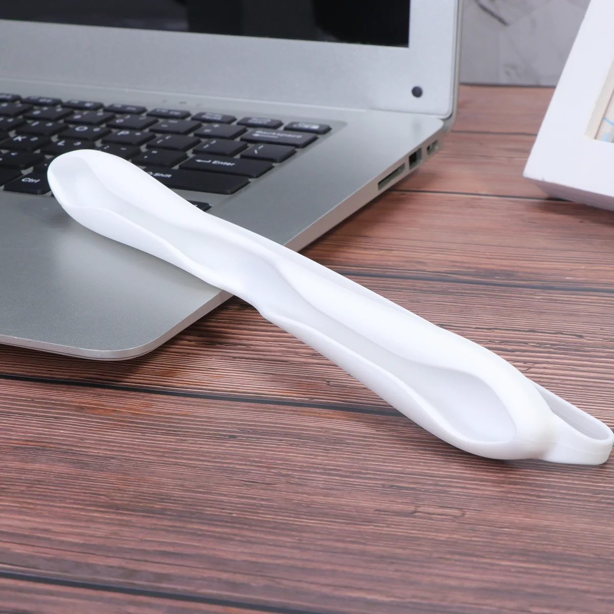 Silicone Touch Pen Cover Capacitive Stylus Protector Shatter-resistant Holder Case Compatible for Apple Pencil
Silicone Touch Pen Cover Capacitive Stylus Protector Shatter-resistant Holder Case Compatible for Apple Pencil