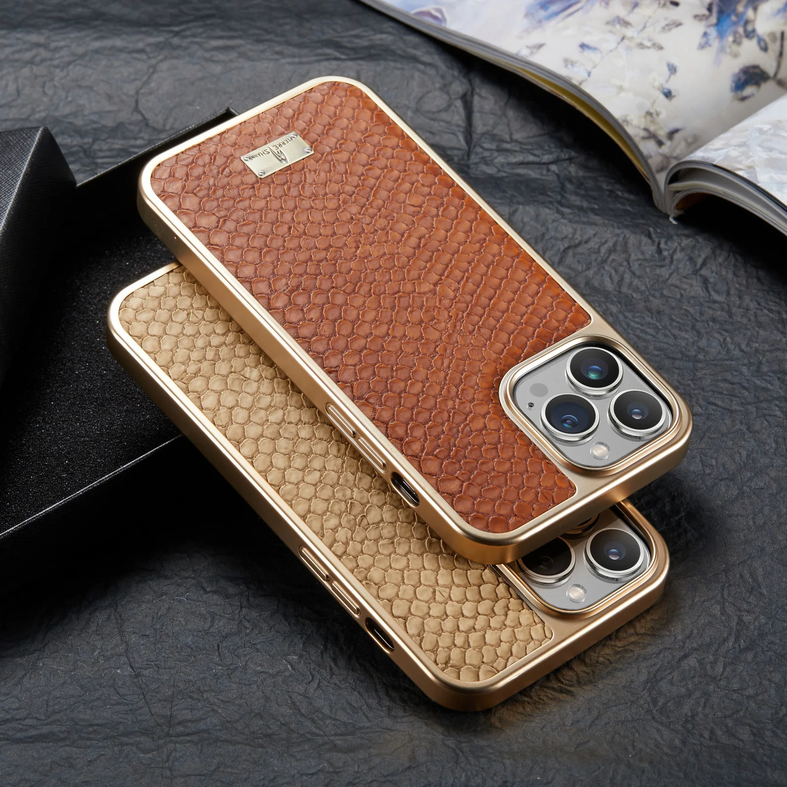 Luxury Python Leather Case For iPhone 14 Plus 13 12 11 Pro Max Wireless Charger Electroplated Soft Cover For Samsung Galaxy S22
Luxury Python Leather Case For iPhone 14 Plus 13 12 11 Pro Max Wireless Charger Electroplated Soft Cover For Samsung Galaxy S22