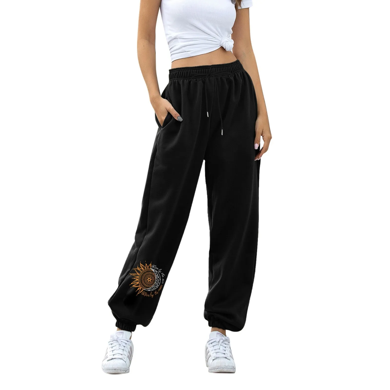 Fashin Retro Printed Sweatpants For Women Girls Streetwear Casual Elastic Waist Baggy Pants Trousers pantalones de mujer 2021
Fashin Retro Printed Sweatpants For Women Girls Streetwear Casual Elastic Waist Baggy Pants Trousers pantalones de mujer 2021