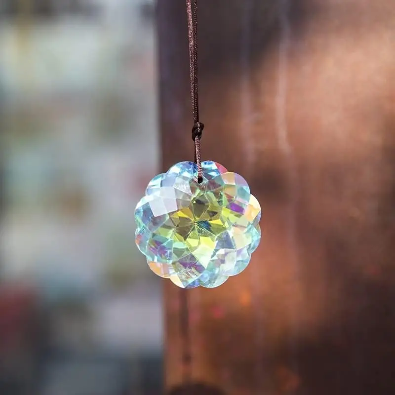 Хрустальный шар-призма с веревкой
Хрустальный шар-призма с веревкой