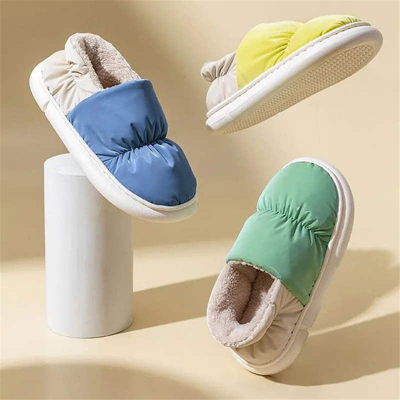 New 2021 Toast Winter Women Slippers Warm Indoor Thick Sole Men Home Shoes Plush Dual purpose Shoe Light Outside Slippers 
New 2021 Toast Winter Women Slippers Warm Indoor Thick Sole Men Home Shoes Plush Dual purpose Shoe Light Outside Slippers