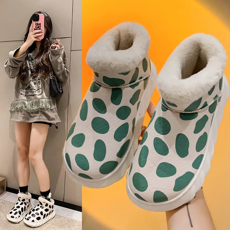 2022 Winter New Women's Fashion Cow Short Boots Flat Women's Boots Plush Thickened Waterproof Snow Boots Botas De Nieve De Felpa
2022 Winter New Women's Fashion Cow Short Boots Flat Women's Boots Plush Thickened Waterproof Snow Boots Botas De Nieve De Felpa
