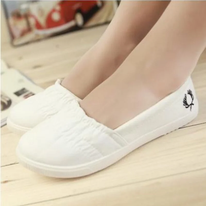 Ladies Casual Shoes Canvas Solid Color Round Shape Slip Off Splicing Keep Warm Breathable Women Flat
Ladies Casual Shoes Canvas Solid Color Round Shape Slip Off Splicing Keep Warm Breathable Women Flat
