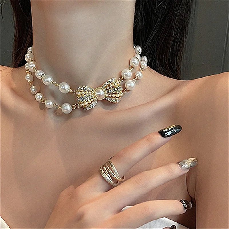 

Gorgeous Imitation Pearl Choker Necklaces for Women Jewelry Irregular Pearls Pendant Wedding Necklace on The Neck Party Gift