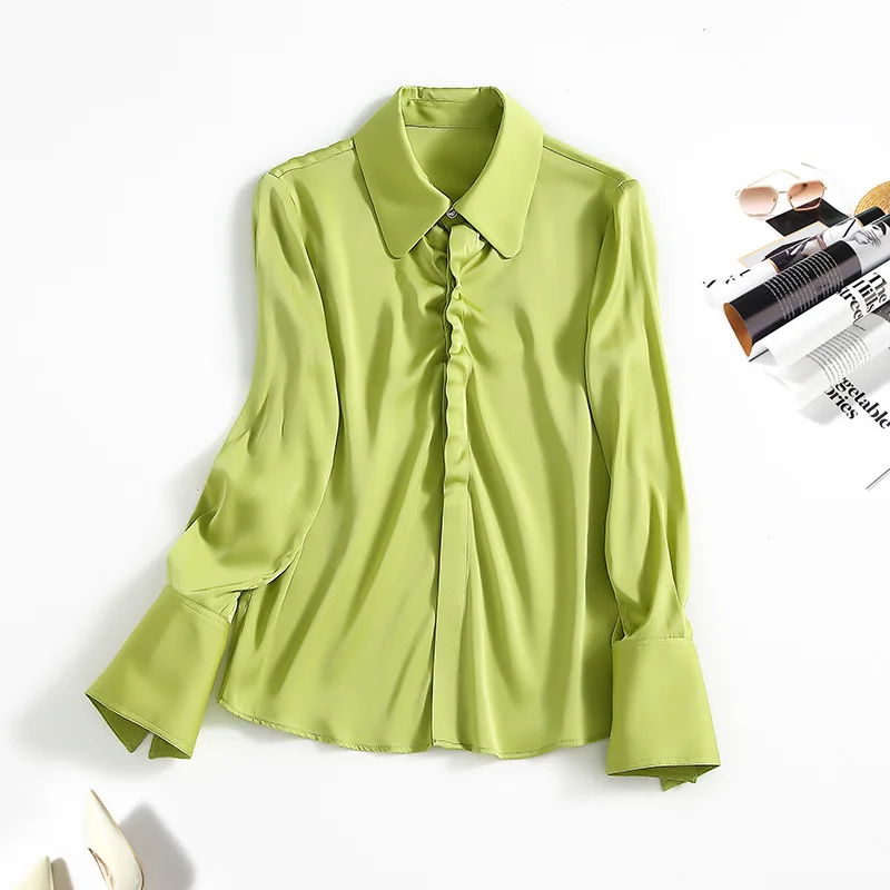 European and American women's wear spring 2022 new Green silk shirt with long sleeves and lapels
European and American women's wear spring 2022 new Green silk shirt with long sleeves and lapels